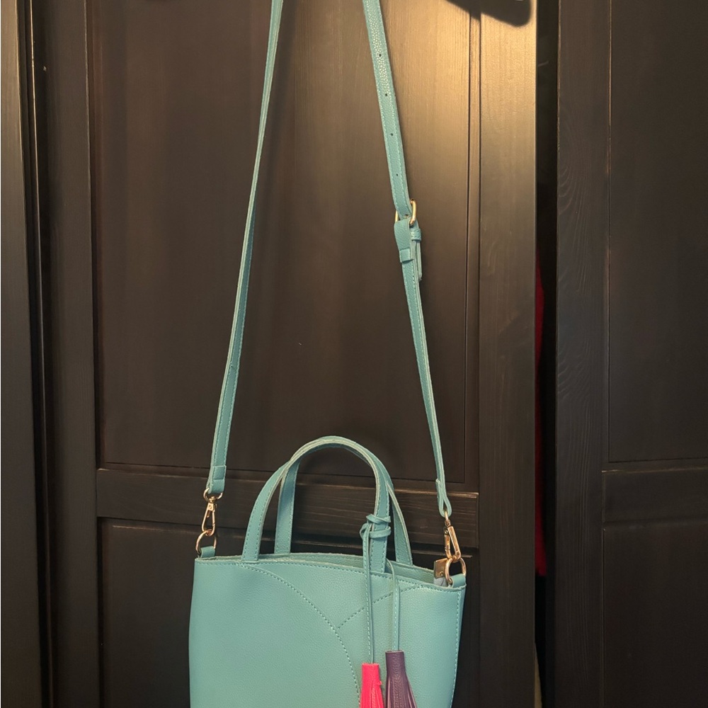 Fun Blue Handbag - Picture 1 of 2
